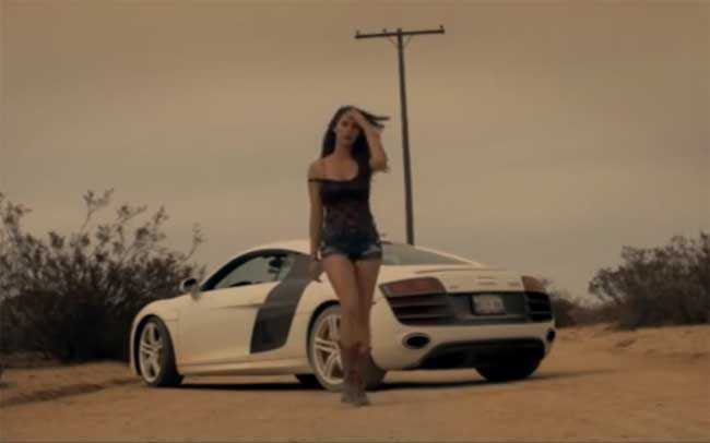 Melyssa Grace Audi R8