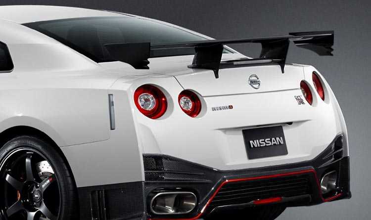 NISSAN GT-R 2014