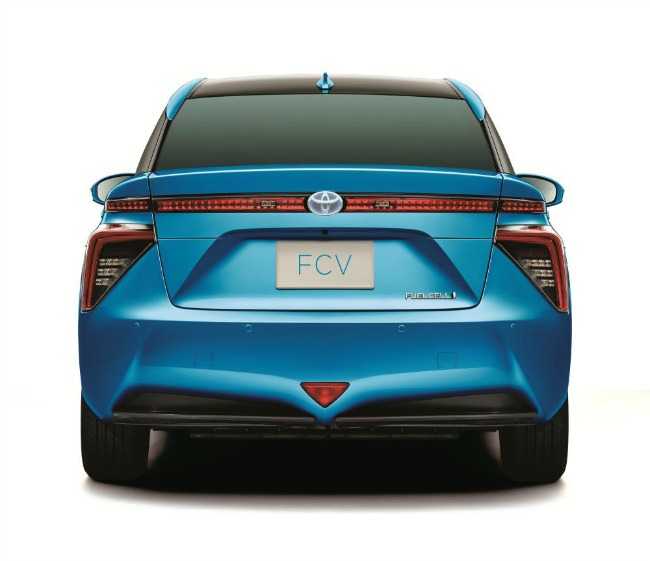 Toyota muestra el exterior del FCV