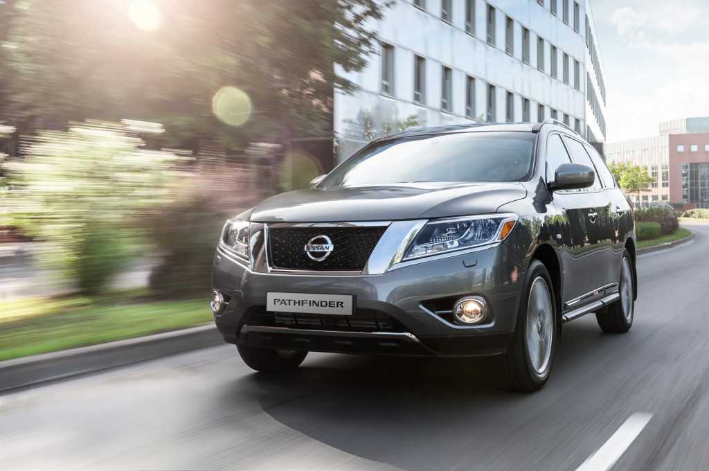 Nuevos Nissan Pathfinder y Sentra