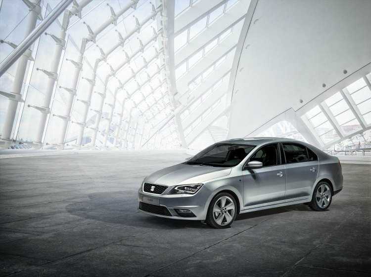 El SEAT Toledo aumenta su atractivo al incorporar los faros de LEDs