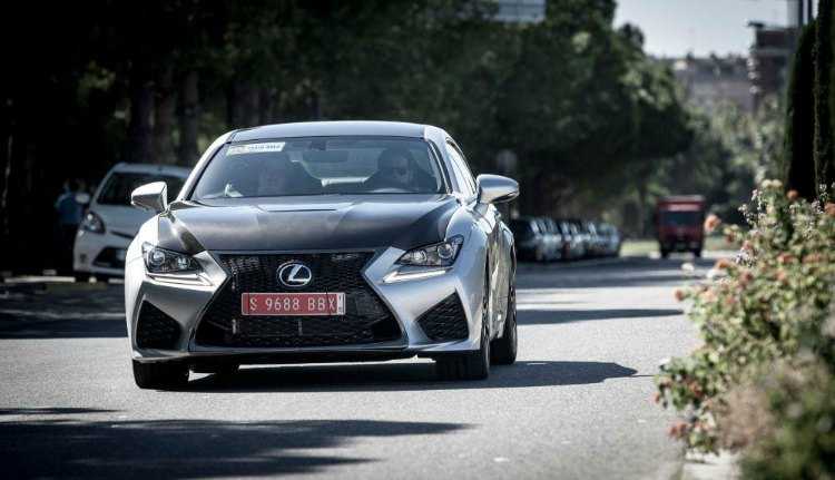 El nuevo Lexus RC F ya circula por carreteras españolas