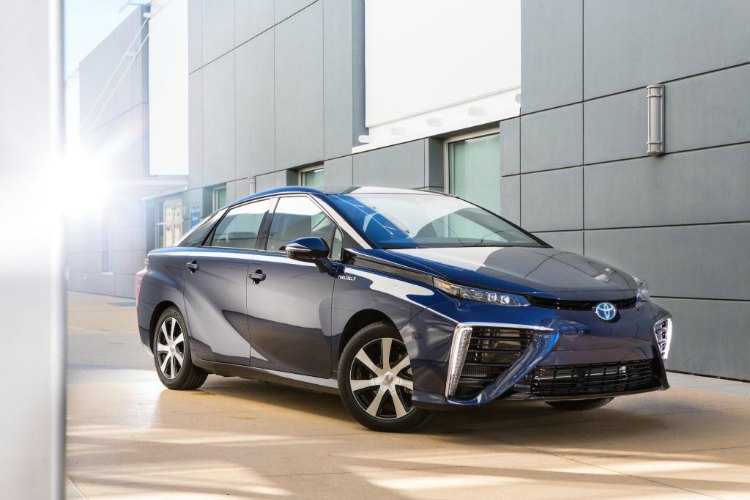 El Toyota Mirai, de pila de combustible, a la venta en Europa en 2015