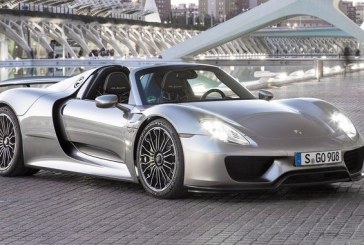 Cae la bandera de cuadros en la producción del Porsche 918 Spyder