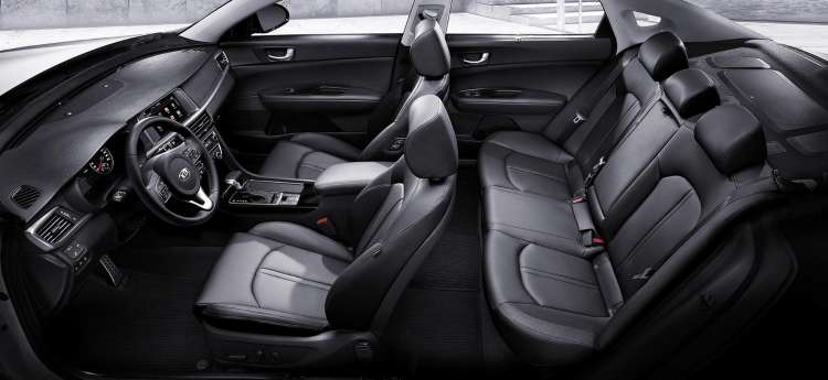 Imagen del gran interior con el que cuenta el Kia Optima