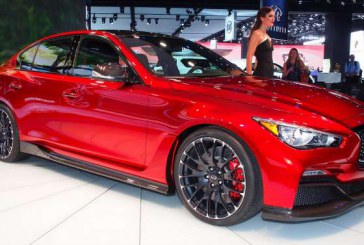 Infiniti Q50 Eau Rouge, un super sedan con el motor del Nissan GT-R