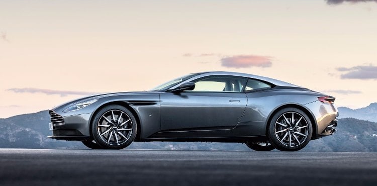 Aston Martin DB11, un corpulento V12 acompañado de lujo y una nueva imagen