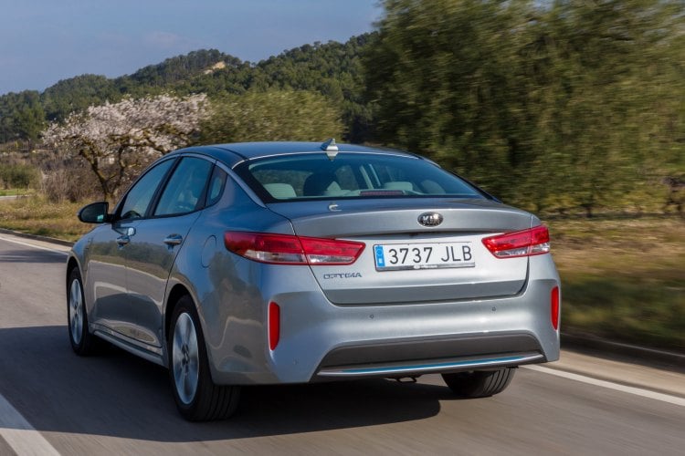 Kia Optima PHEV, un nuevo rival ha llegado fuerte al segmento