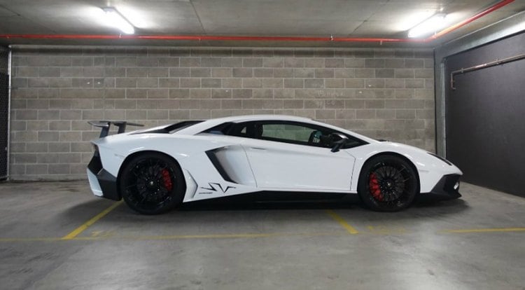 Lamborghini Aventador SV, empieza la especulación en los automóviles. 