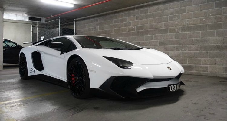 Lamborghini Aventador SV, empieza la especulación en los automóviles. 