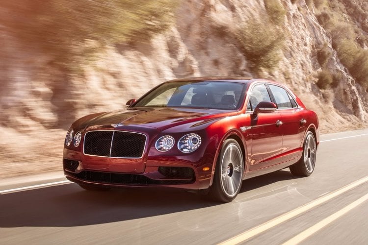 Bentley Flying Spur V8 S, 528 Cv para ir a pasear por el circuito