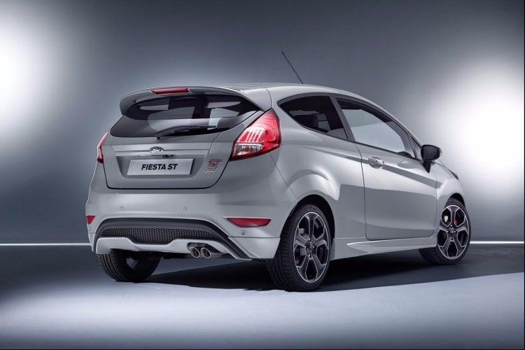 ford fiesta st200