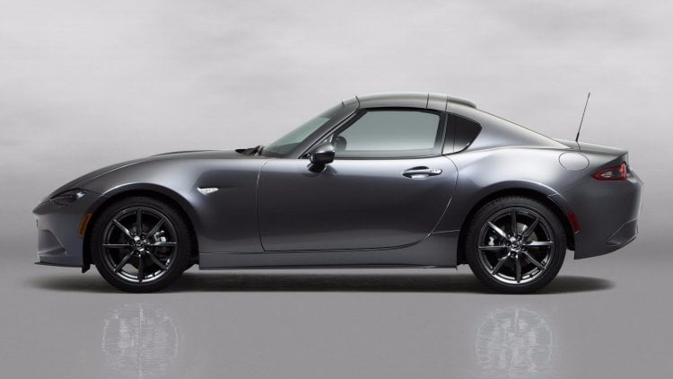 Mazda MX-5 RF, como convertir un llamativo roadster en un precioso Targa