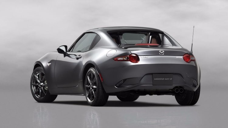 Mazda MX-5 RF, como convertir un llamativo roadster en un precioso Targa