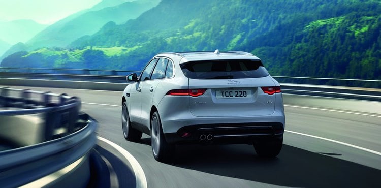 Jaguar F-Pace SVR , un motor biturbo de 525 CV esta en camino