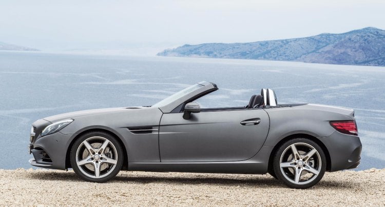 Mercedes-Benz SLC, un coche que viene a suplir uno de los míticos de la marca.