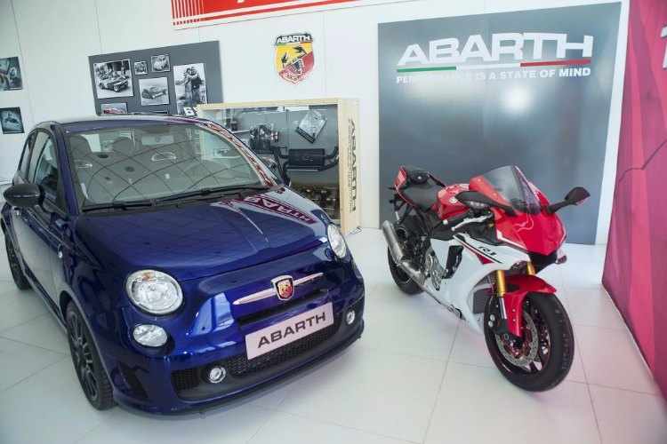 Abarth 595 Yamaha Factory Racing 99 Limited Edition