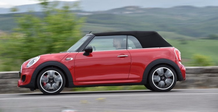 Nuevo MINI John Cooper Works Cabrio, un coche de elevada calidad y con la madurez de la ultima generación 