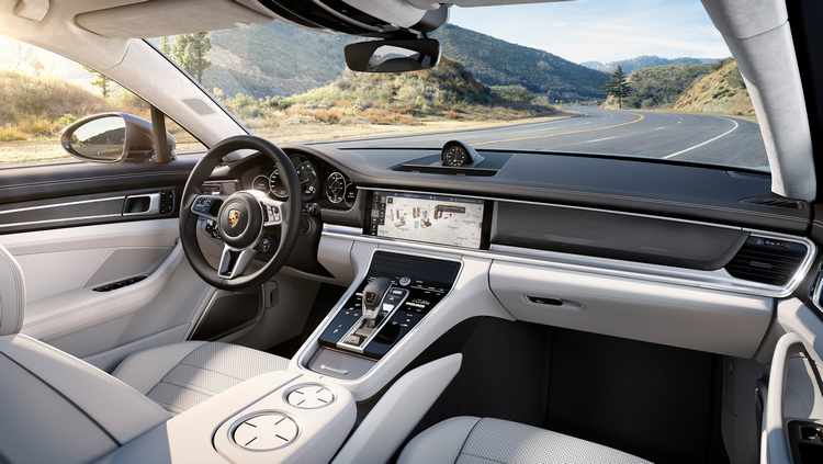 Interior Porsche Panamera 2016