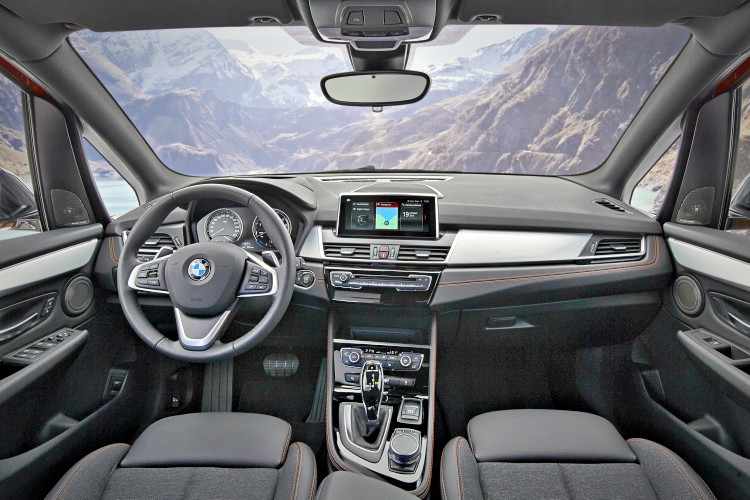 BMW Serie 2 Gran Tourer interior